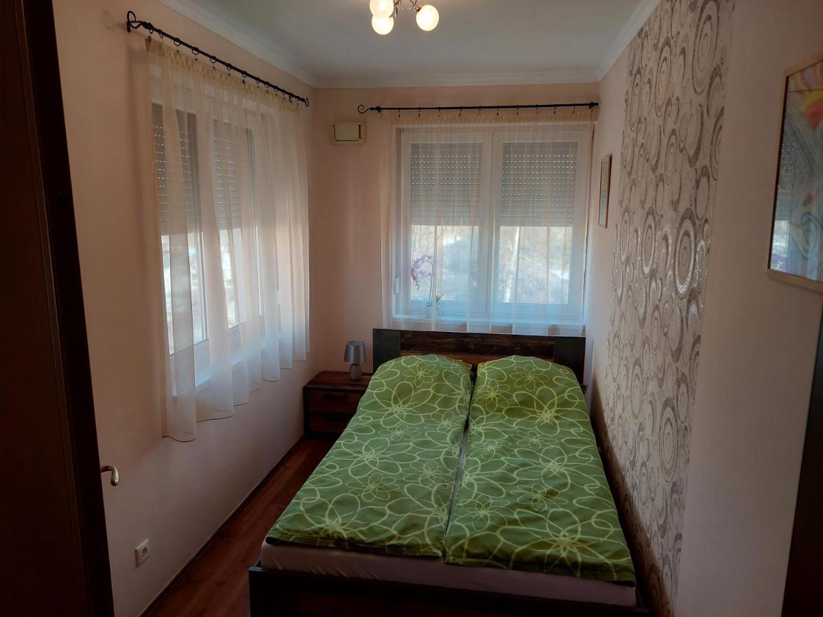 Samuci Apartman Hajduszoboszlo Ngoại thất bức ảnh